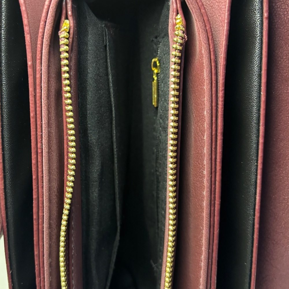 New Burgundy Suede Leather Crossbody/Shoulder Bag w/ Detachable Strap - Picture 5 of 7